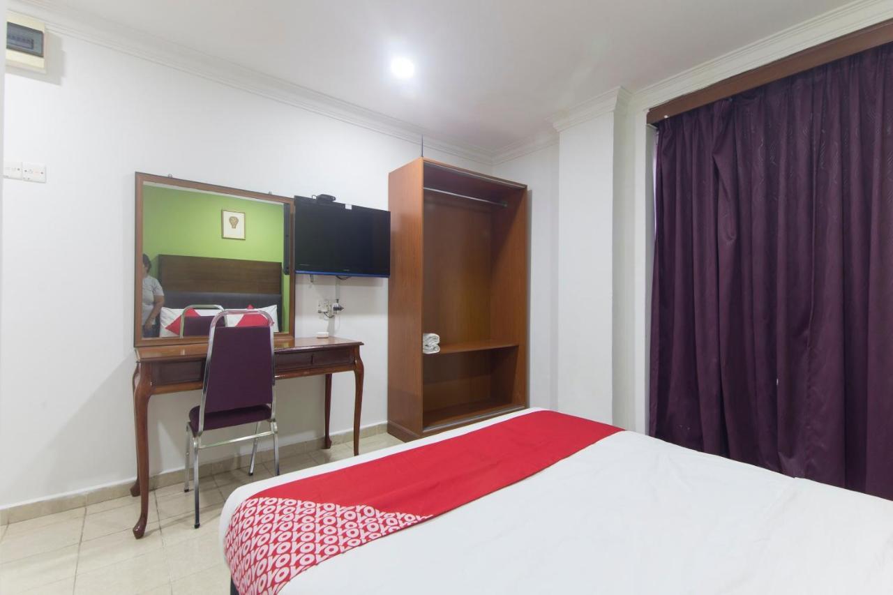 Oyo 805 Hotel Run Star Куала Лумпур Екстериор снимка