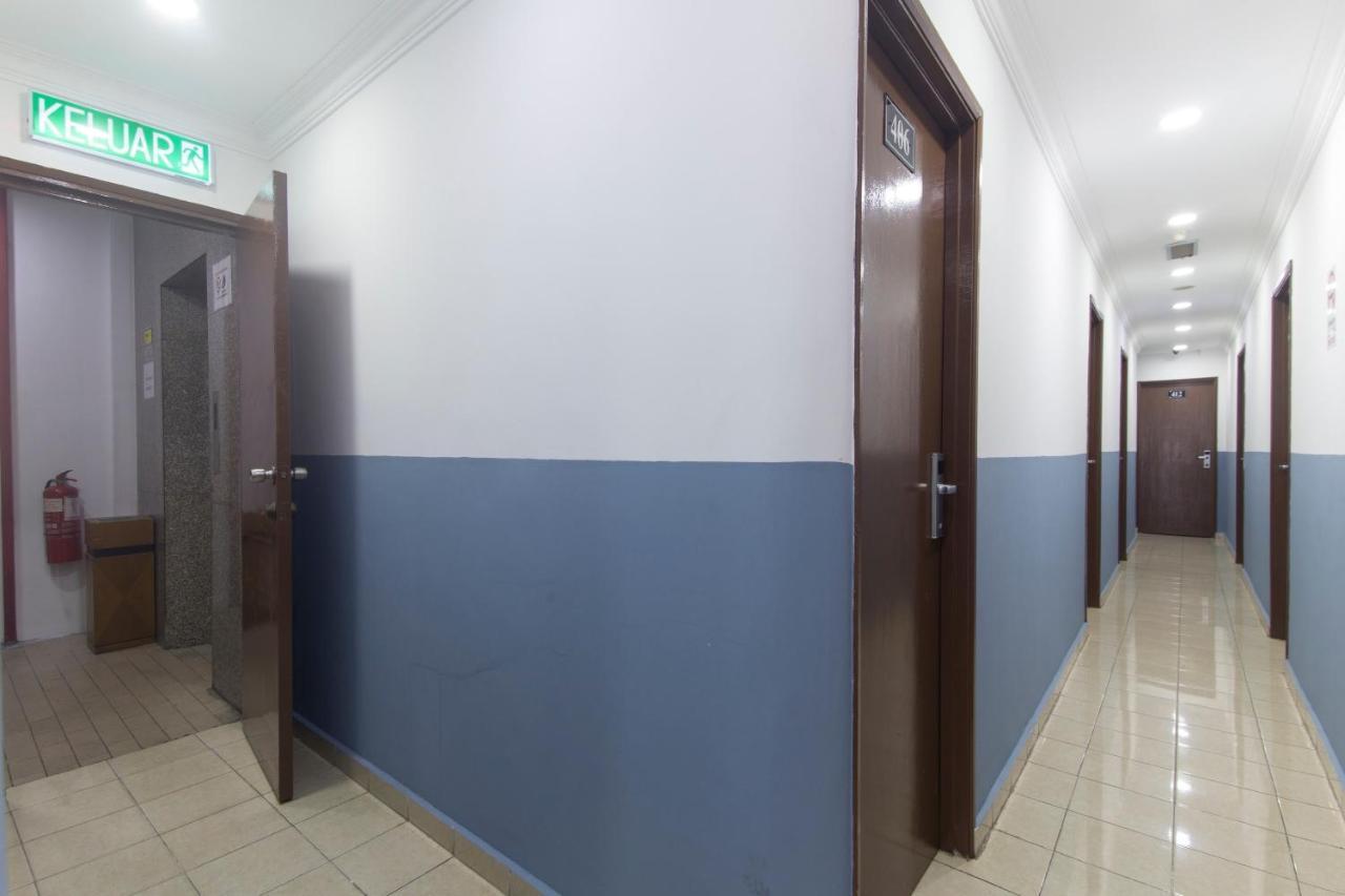 Oyo 805 Hotel Run Star Куала Лумпур Екстериор снимка
