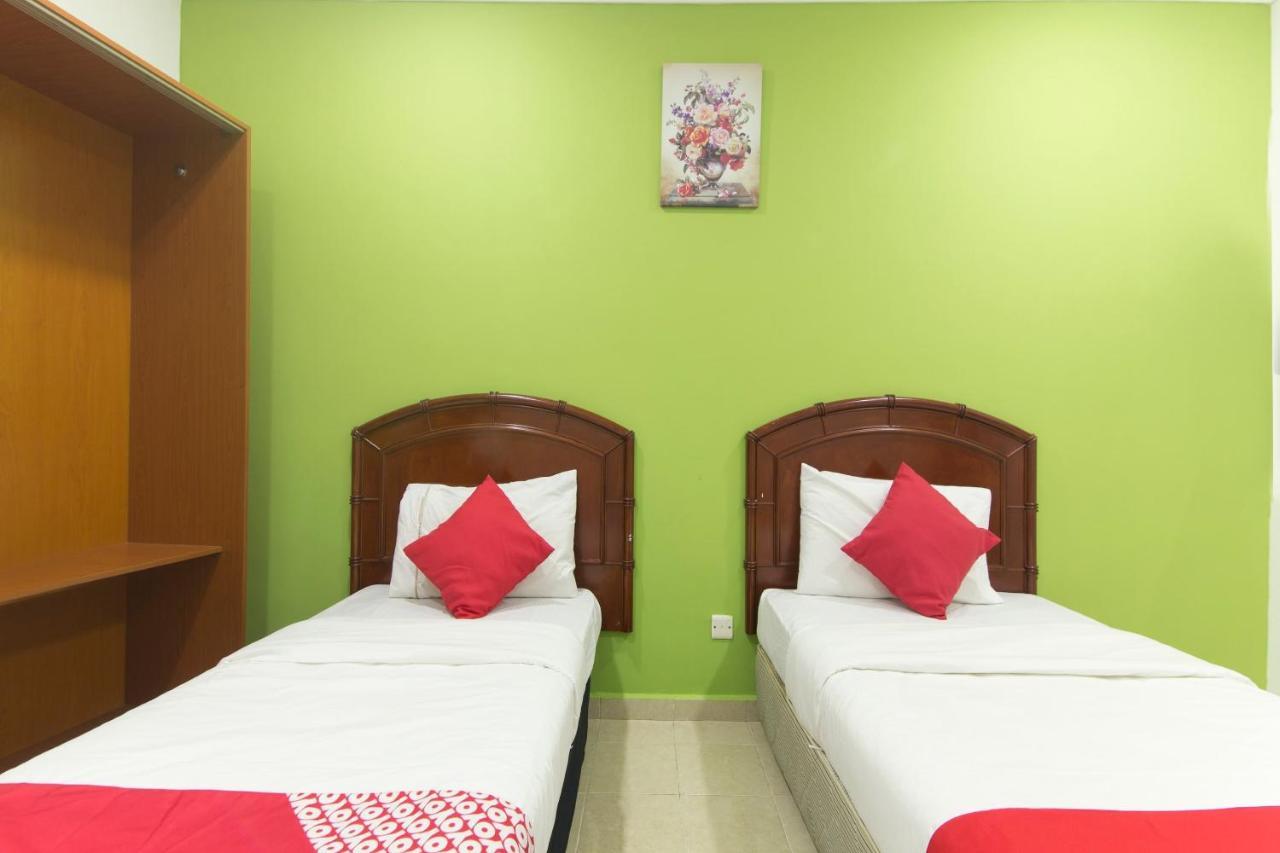 Oyo 805 Hotel Run Star Куала Лумпур Екстериор снимка