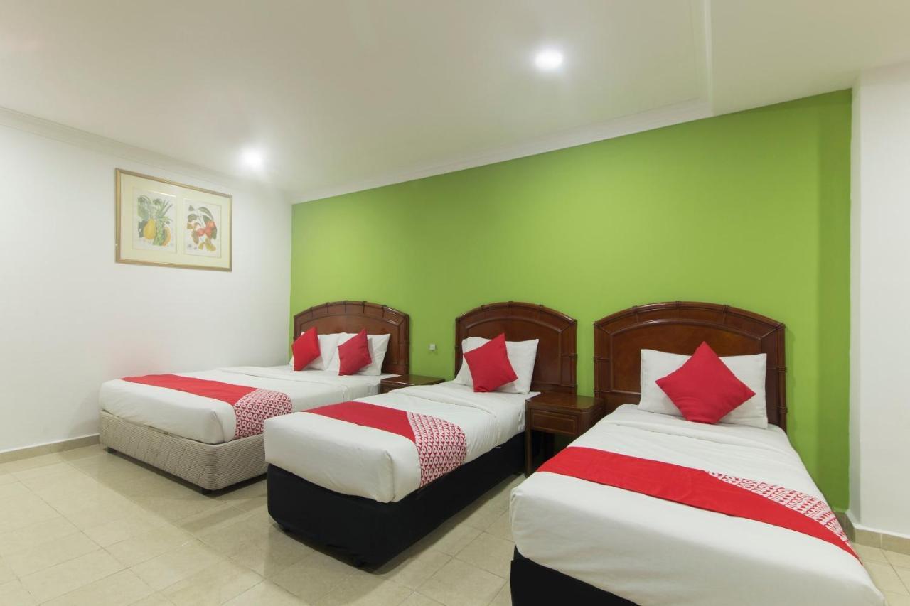 Oyo 805 Hotel Run Star Куала Лумпур Екстериор снимка