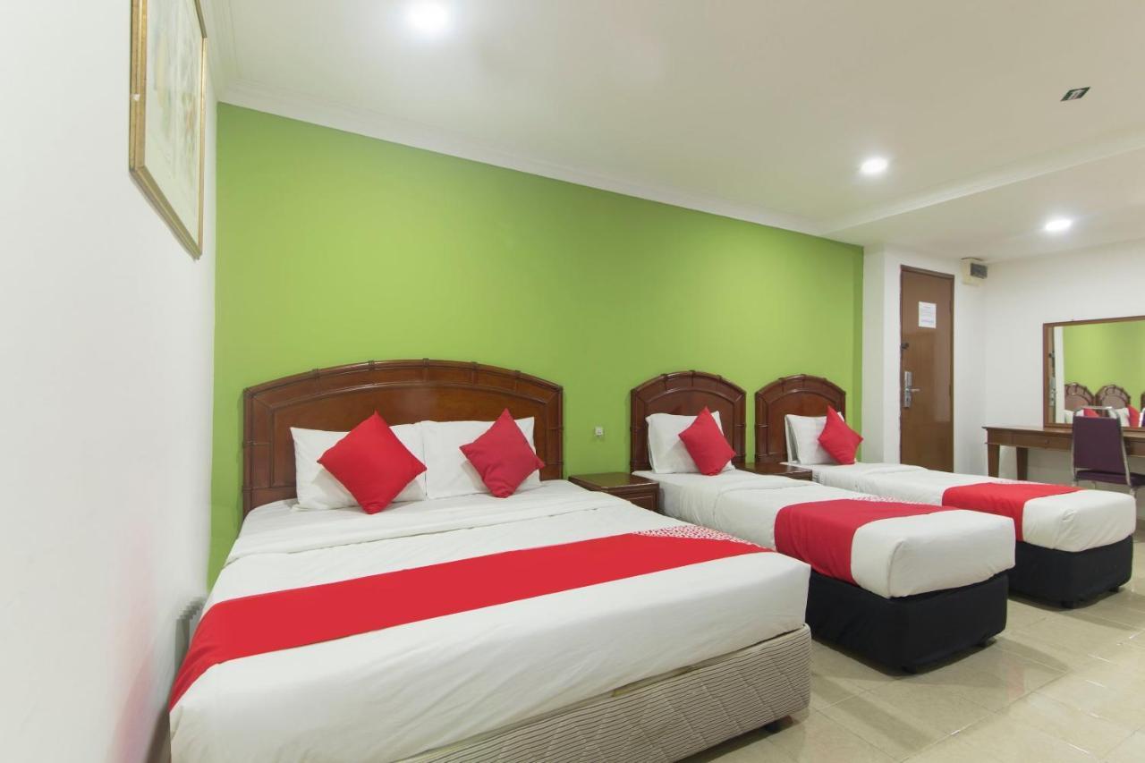 Oyo 805 Hotel Run Star Куала Лумпур Екстериор снимка