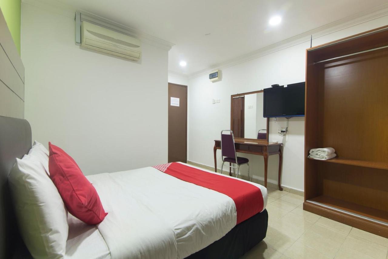 Oyo 805 Hotel Run Star Куала Лумпур Екстериор снимка