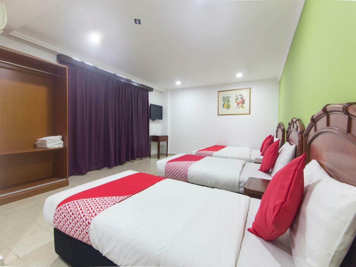 Oyo 805 Hotel Run Star Куала Лумпур Екстериор снимка