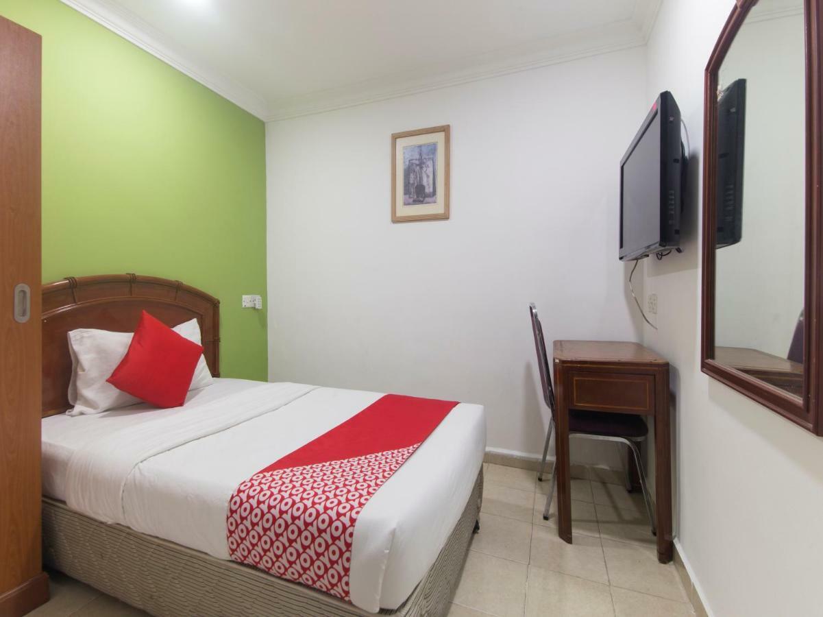 Oyo 805 Hotel Run Star Куала Лумпур Екстериор снимка