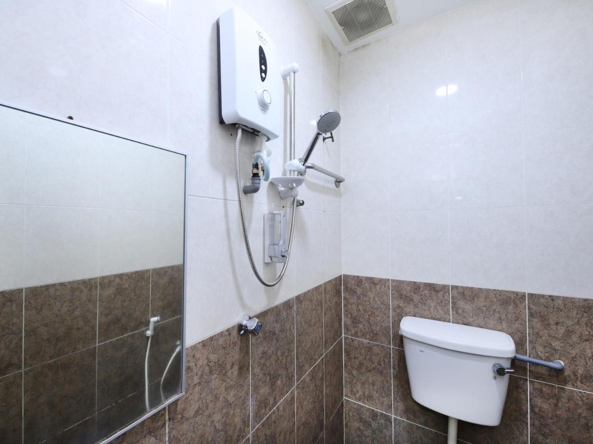 Oyo 805 Hotel Run Star Куала Лумпур Екстериор снимка